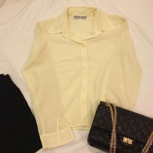 Like new! Yellow chiffon blouse!